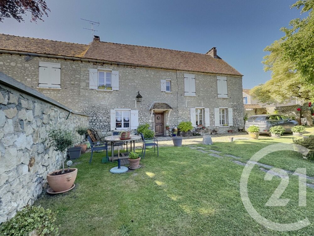 Century 21 Hennequin à le plaisir de vous présenter à la....