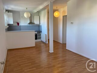  Appartement à louer 2 pièces 44 m²