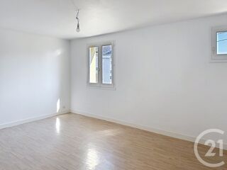  Maison à louer 6 pièces 127 m²