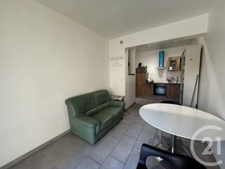  Appartement à louer 3 pièces 51 m²