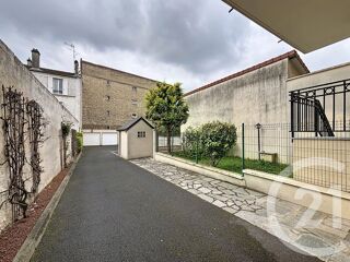  Immeuble à vendre 182 m²