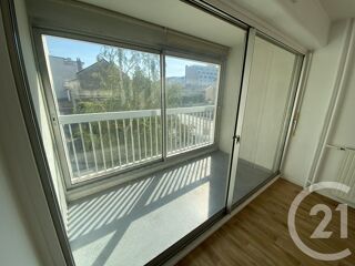  Appartement à louer 4 pièces 72 m²