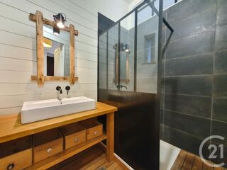 Appartement à louer 4 pièces 87 m²