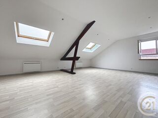  Appartement à louer 3 pièces 92 m²