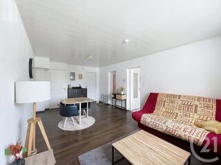  Appartement à louer 2 pièces 44 m²