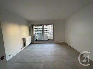  Appartement à louer 1 pièce 28 m²