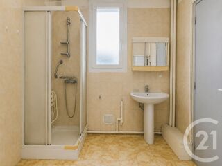  Appartement à louer 3 pièces 59 m²