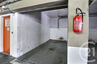  Parking / Garage � vendre 10 m�