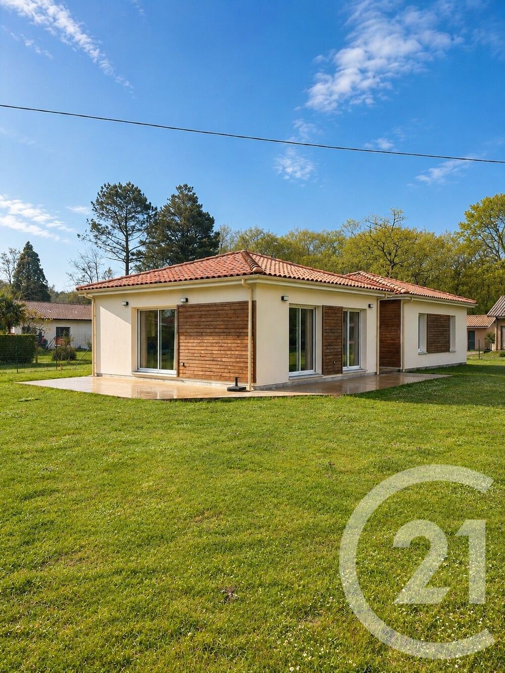location Maison - 5 pièce(s) - 114 m² Gaillan-en-Médoc (33340)