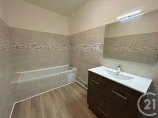  Appartement à louer 2 pièces 34 m²