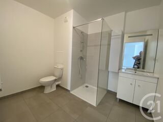  Appartement à louer 2 pièces 40 m²