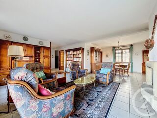 vente Maison - 7 pièce(s) - 300 m² Saint-Pourçain-sur-Sioule (03500)