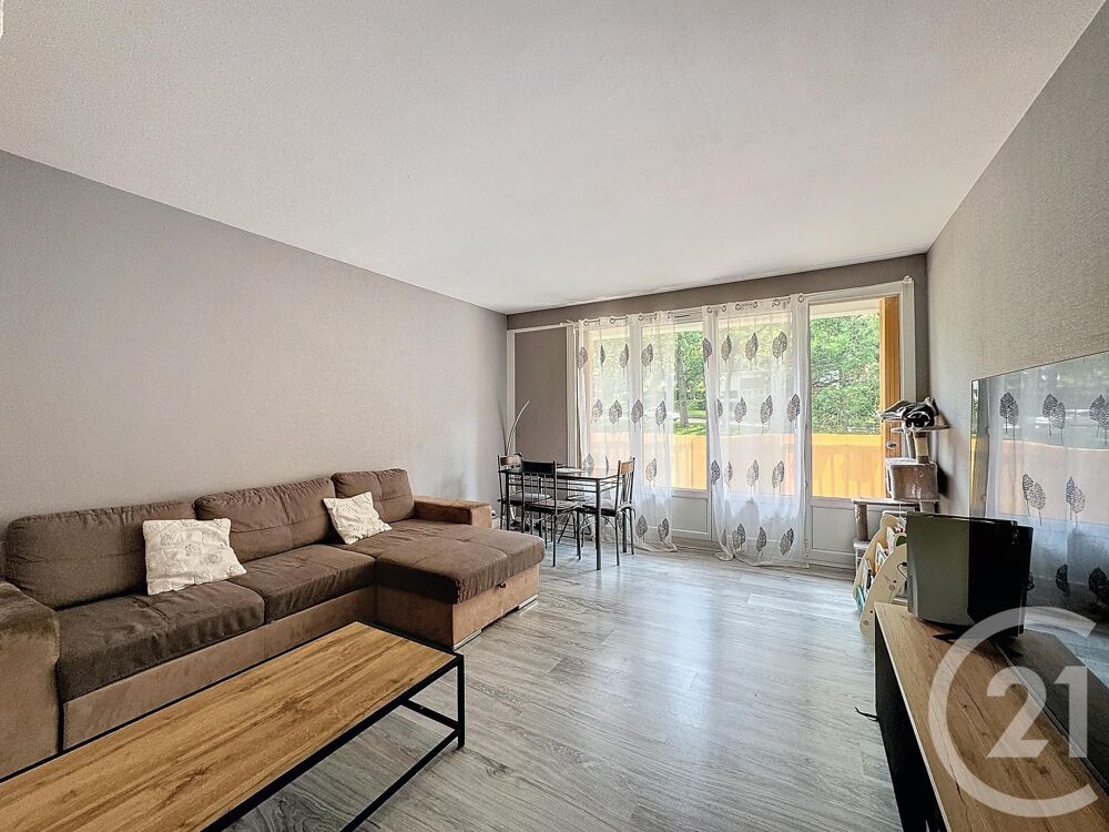 Century 21 Hennequin à le plaisir de vous présenter à la....