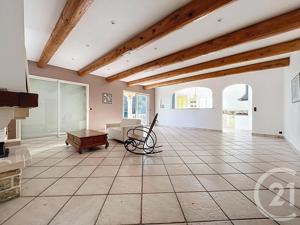 A Tresques, venez découvrir cette belle villa avec terra....