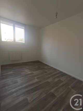  Appartement à louer 2 pièces 44 m²