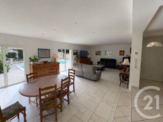 vente Maison - 8 pièce(s) - 230 m² La Seyne-sur-Mer (83500)