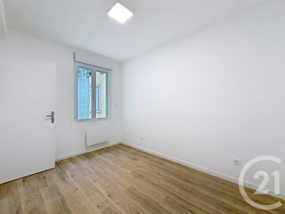  Appartement à louer 3 pièces 48 m²