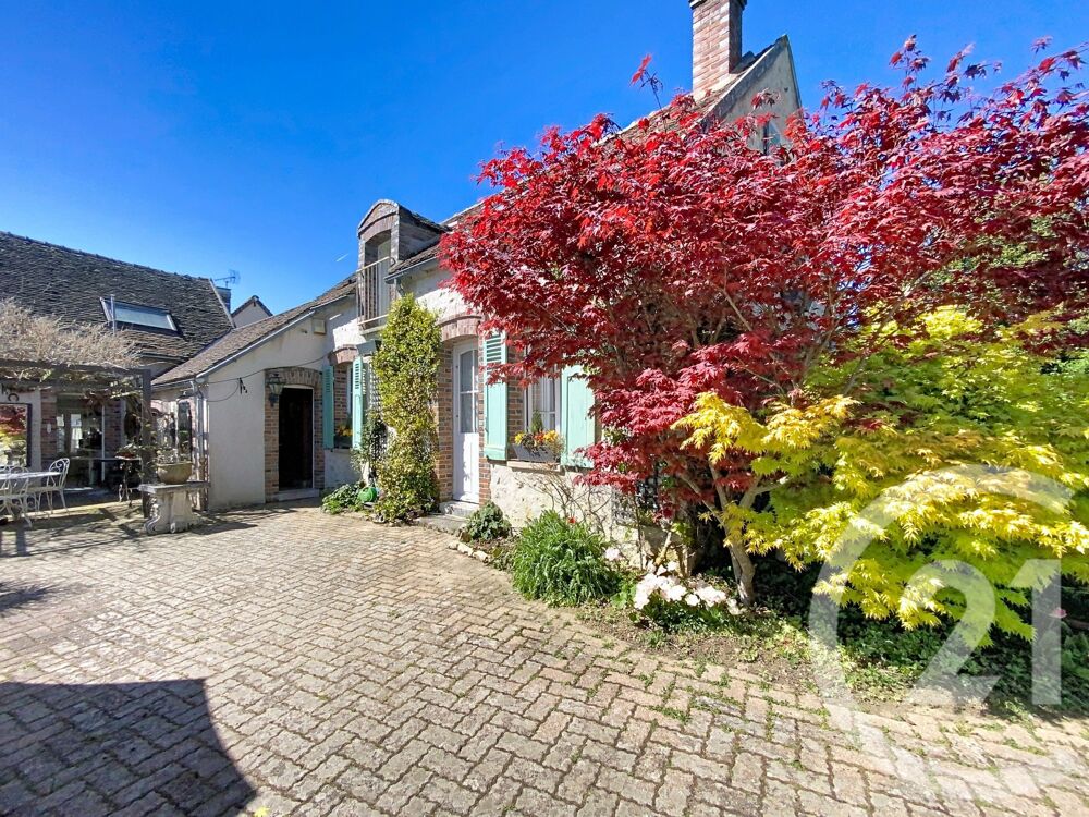 vente Maison - 6 pièce(s) - 121 m² Égreville (77620)