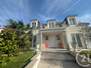  Maison à louer 6 pièces 164 m²