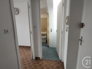  Appartement à louer 1 pièce 44 m²