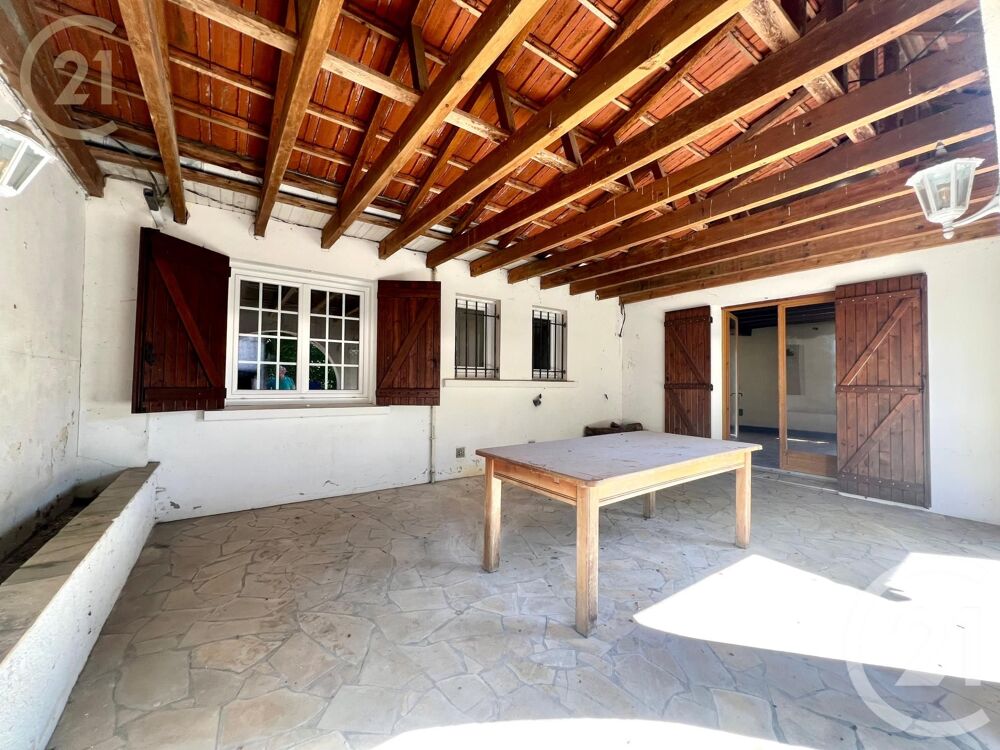 vente Maison - 6 pièce(s) - 300 m² Montpon-Ménestérol (24700)