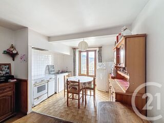  Maison � vendre 6 pi�ces 217 m�