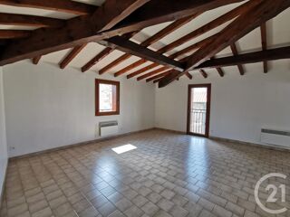  Appartement à louer 3 pièces 77 m²