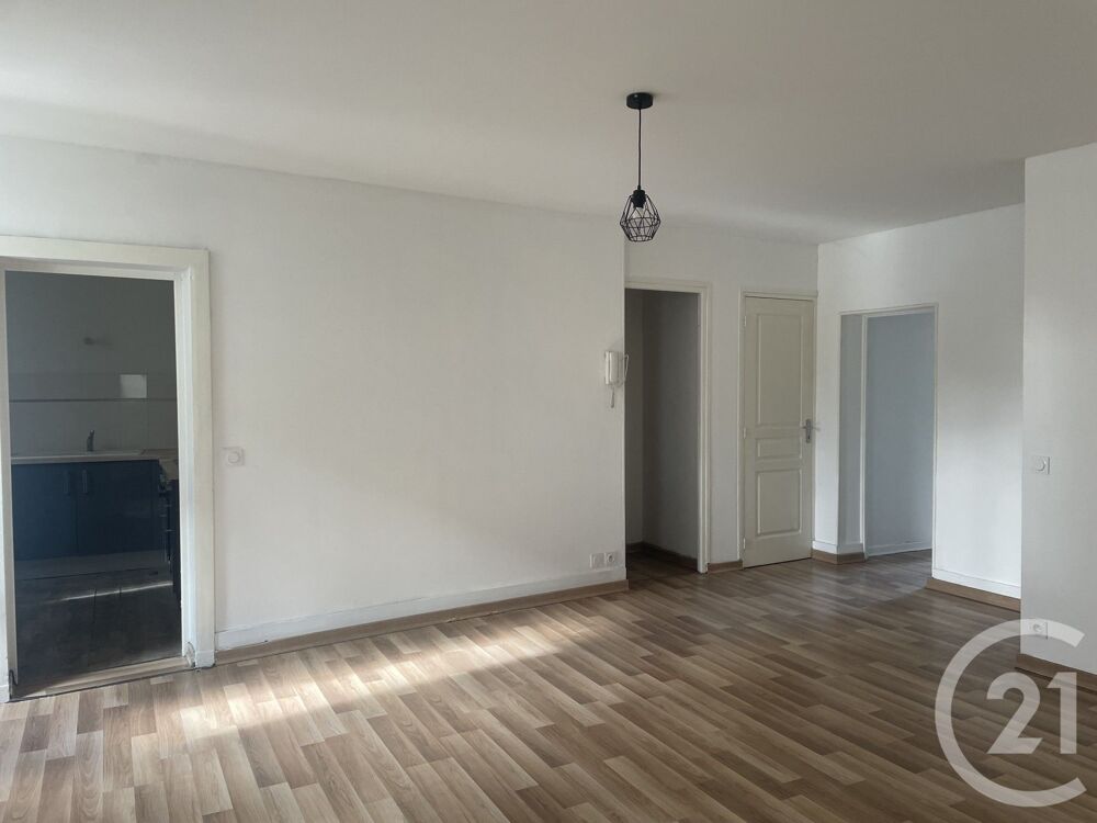 Appartement au coeur du centre ville de Montpon, avec en....