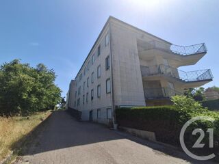  Maison à vendre 15 + pièces 3420 m²