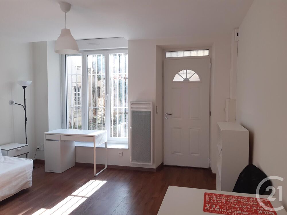 Coeur de ville, proche de la place, Jean Jaurès, se trou....