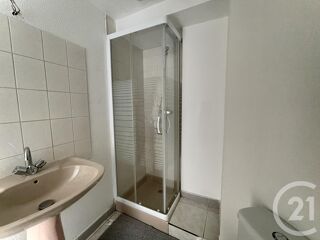  Appartement à louer 2 pièces 40 m²