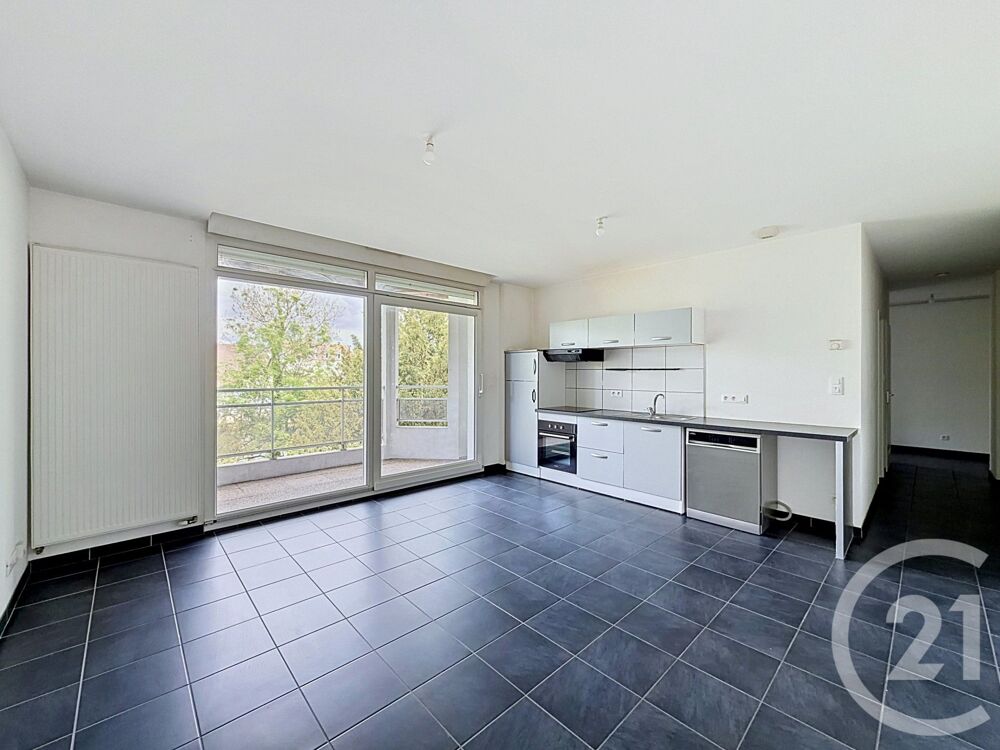Découvrez ce charmant appartement T3 de 73 m² idéalement....