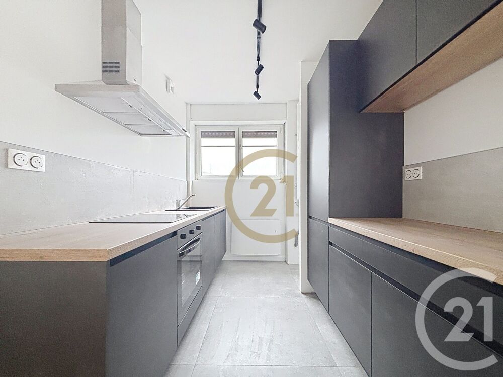 location Appartement - 4 pièce(s) - 71 m² Belfort (90000)