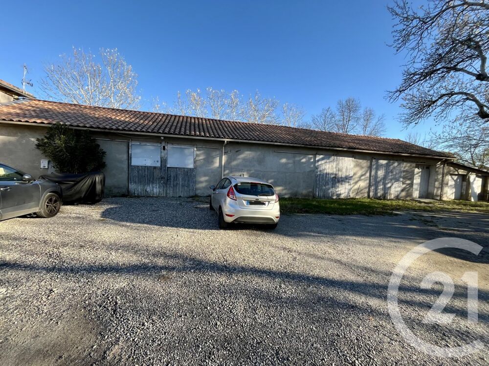 location Parking / Garage - 100 m² Saint-Hilaire-de-Brethmas (30560)