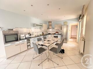  Maison � vendre 10 pi�ces 268 m�