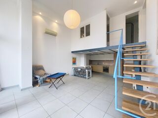  Appartement à louer 2 pièces 50 m²