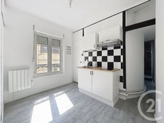  Appartement à louer 2 pièces 37 m²