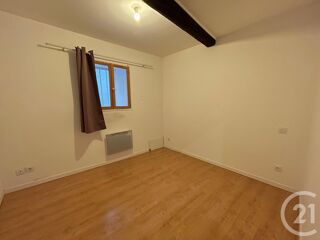  Maison à louer 4 pièces 85 m²