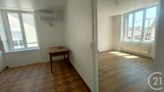  Appartement à louer 3 pièces 74 m²