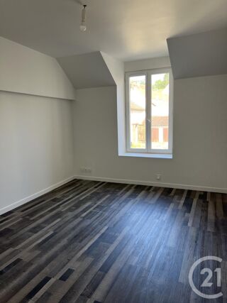  Appartement à louer 2 pièces 32 m²