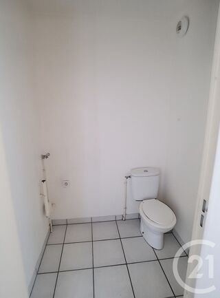 Appartement à louer 2 pièces 47 m²