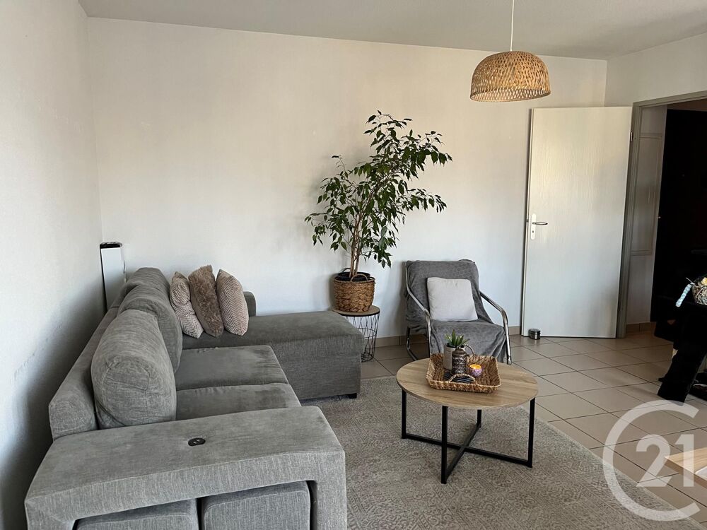 location Appartement - 3 pièce(s) - 71 m² Gironde-sur-Dropt (33190)