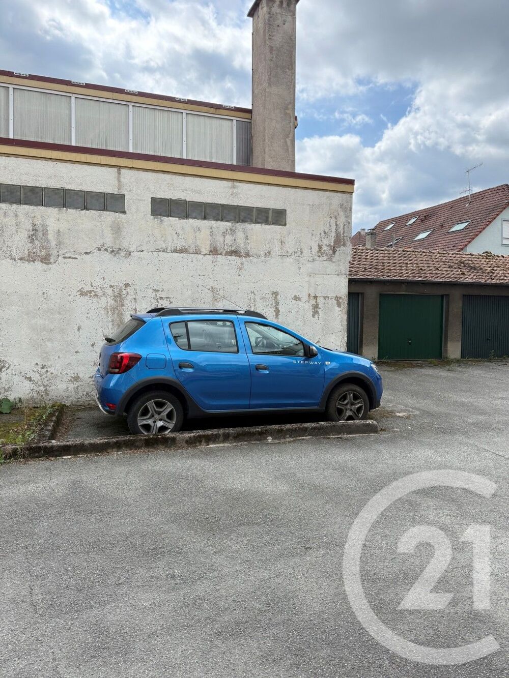location Parking / Garage Belfort (90000)