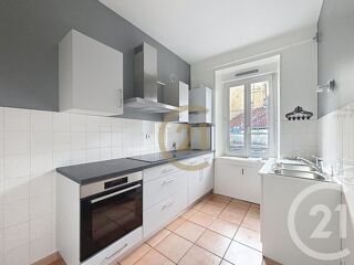  Appartement � louer 4 pi�ces 98 m�