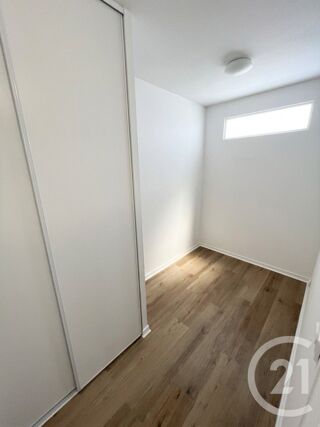  Appartement à louer 2 pièces 54 m²