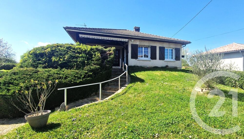 À deux pas du centre du village de Fareins, cette maison....