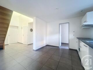  Maison à louer 4 pièces 145 m²