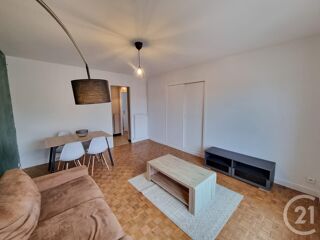  Appartement à louer 3 pièces 59 m²