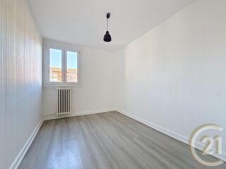  Appartement à louer 3 pièces 54 m²