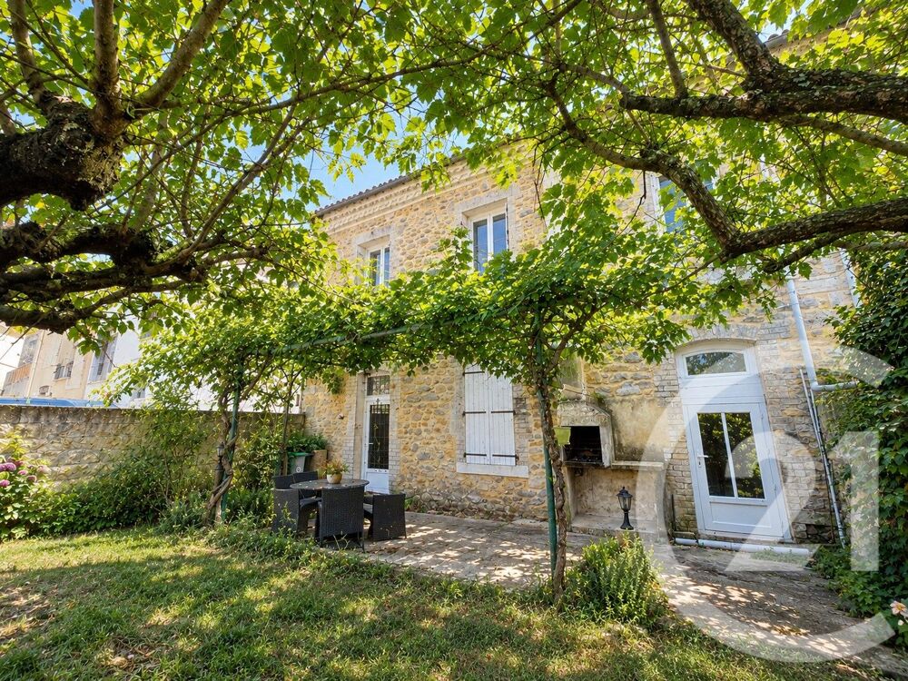 Alès - D'une surface habitable de 121 m², venez découvri....